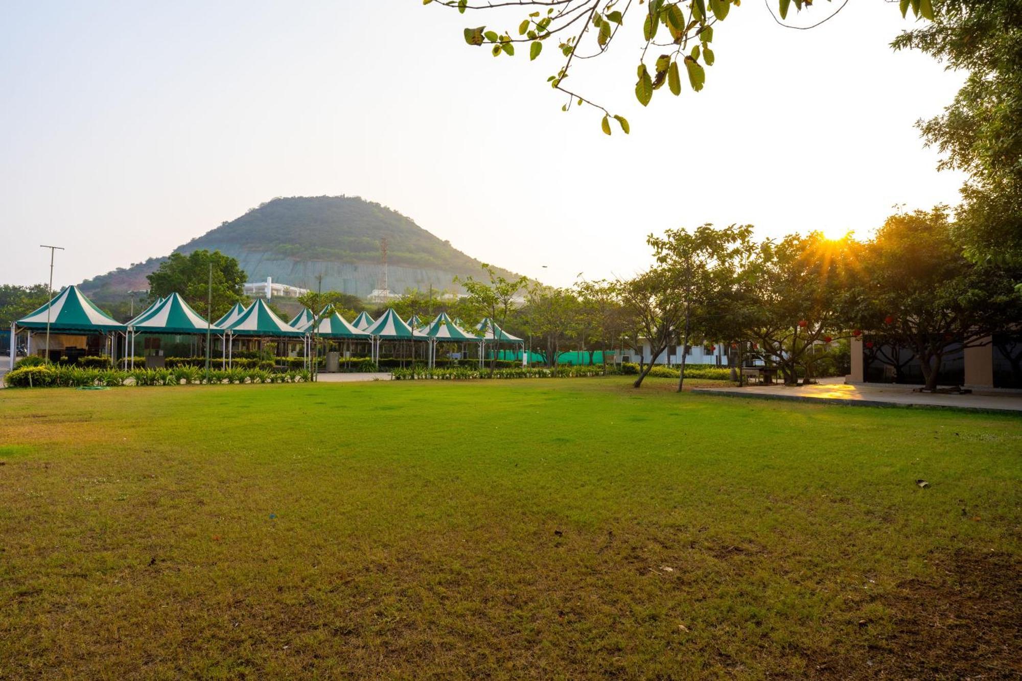 Shore Front Resort Visakhapatnam Exterior foto